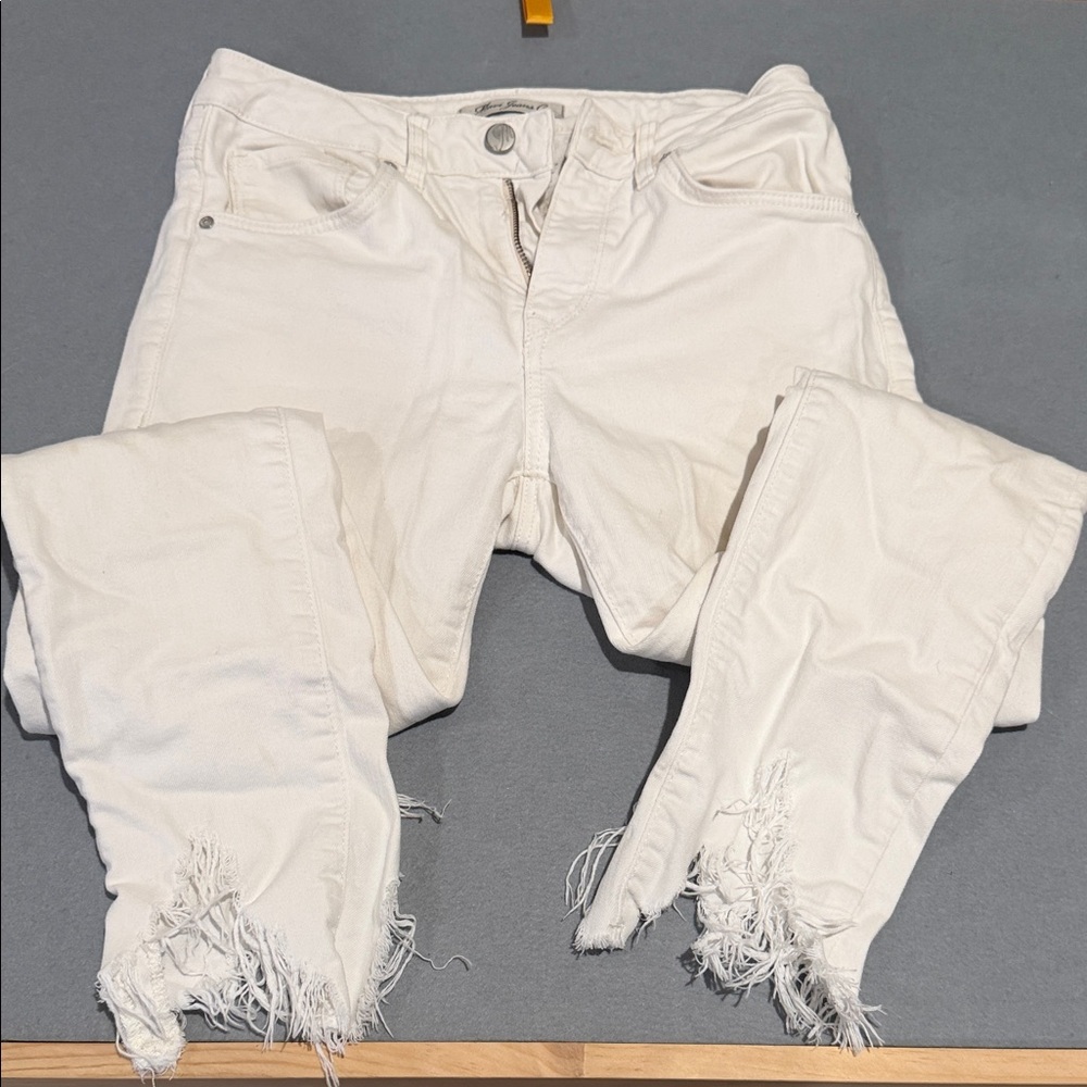 Mavi Women's White Frayed Ankle Jeans